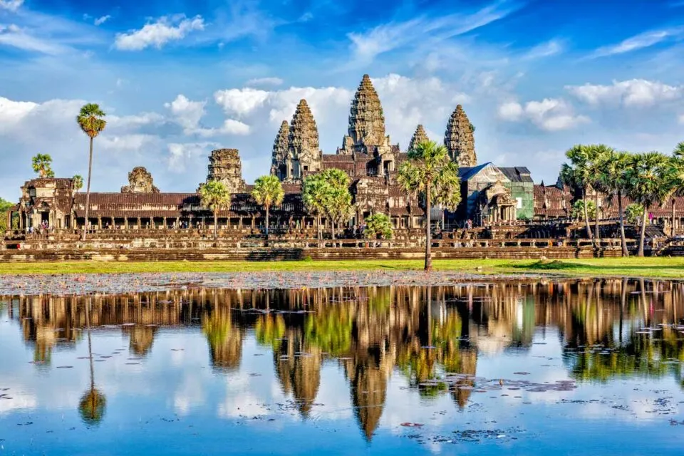 Angkor wat temple Camobdia